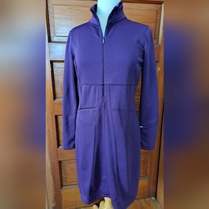 Athleta Dress Purple w/long sleeves, zip pockets, Size M, like new